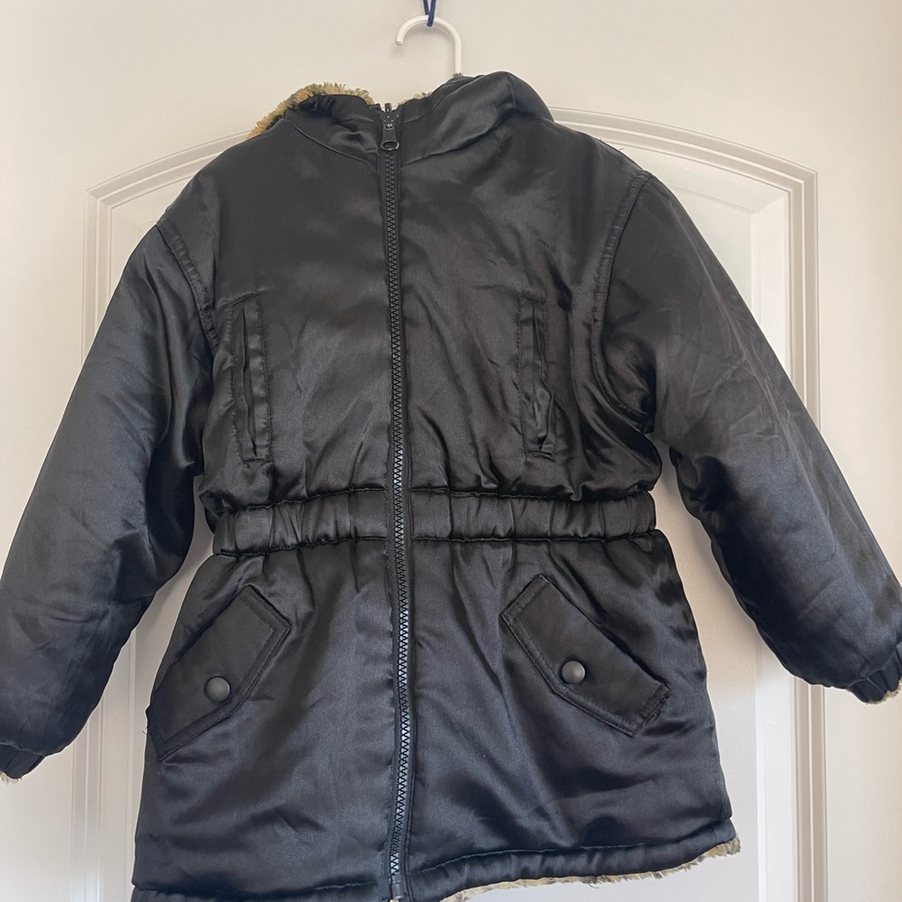 Girls Reversible Warm Jacket. Black Satin & Leopard Fur. Size Small